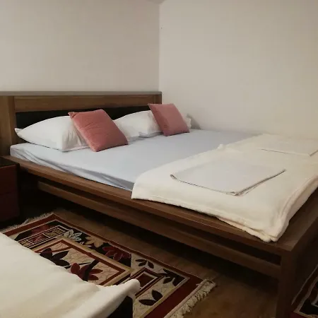 Studio Apartman Enya